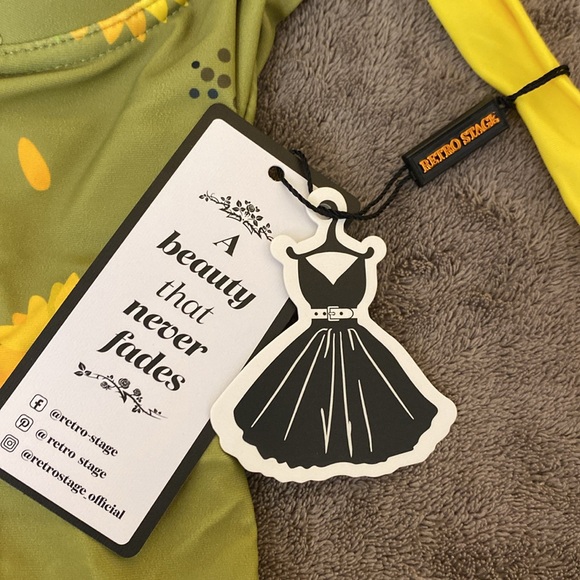 Retro stage size L one piece bathing suit - Picture 5 of 9